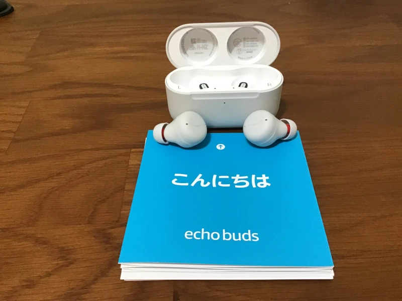 Echo Buds と説明書